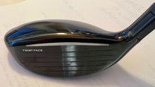 Lade das Bild in den Galerie-Viewer, TAYLORMADE STEALTH RESCUE #4, 22 Grad, light Schaft Neu & ungespielt 138.- statt 299.-